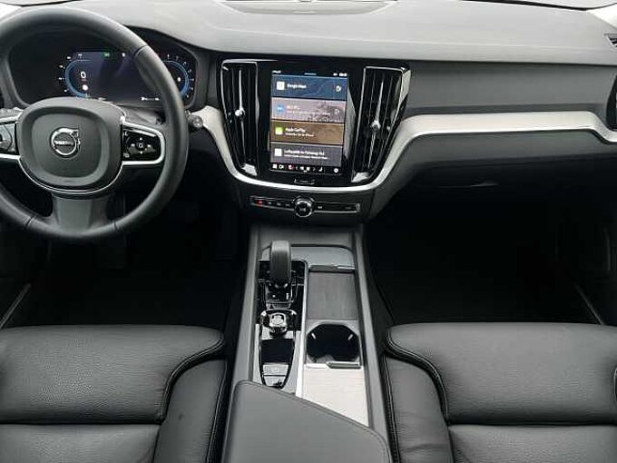 Volvo V60 B4 Plus Dark/Navi/LED/Pano/360K/BLIS/19Zoll