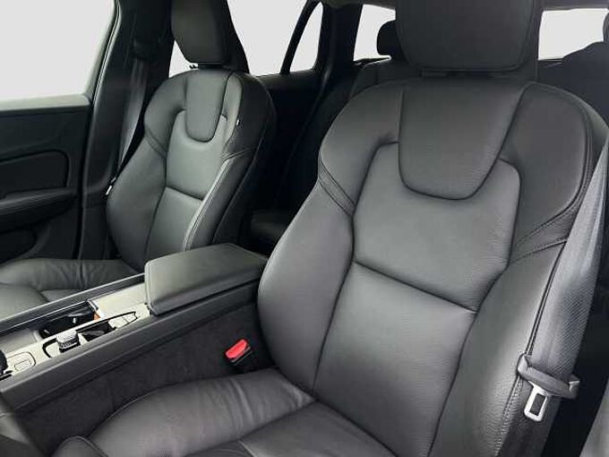 Volvo V60 B4 Plus Dark/Navi/LED/Pano/360K/BLIS/19Zoll