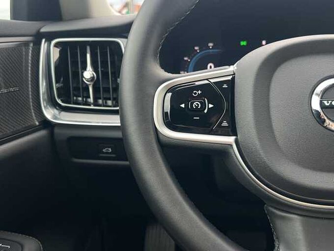 Volvo V60 B4 Plus Dark/Navi/LED/Pano/360K/BLIS/19Zoll