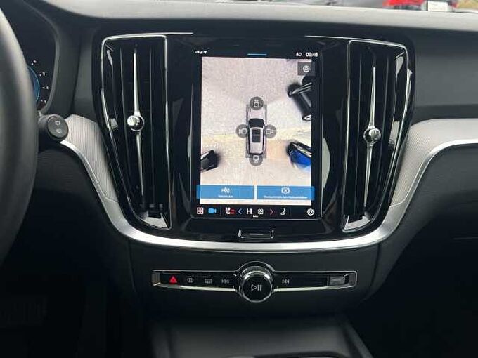 Volvo V60 B4 Plus Dark/Navi/LED/Pano/360K/BLIS/19Zoll