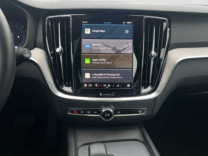 Volvo V60 B4 Plus Dark/Navi/LED/Pano/360K/BLIS/19Zoll