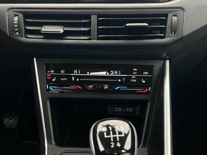 Volkswagen Polo 1.0 TSI Life/Navi/LED/Park-Assist/GJR/SHZ