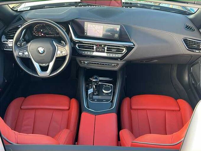 BMW Z4 sDrive 20i Sport Line/Leder/Navi/LED/SHZ/LHZ