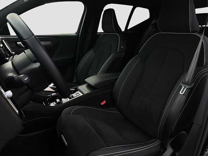 Volvo XC40 B4 Ultimate Dark/Navi/LED/Pano/360K/hzb.FS