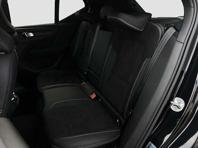 Volvo XC40 B4 Ultimate Dark/Navi/LED/Pano/360K/hzb.FS