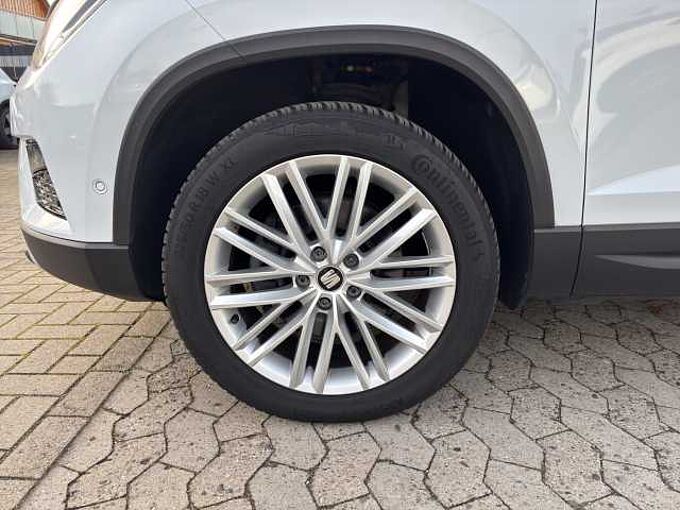 SEAT Ateca Xcellence 4Drive DSG/Navi/LED/AHK/Pano/ACC