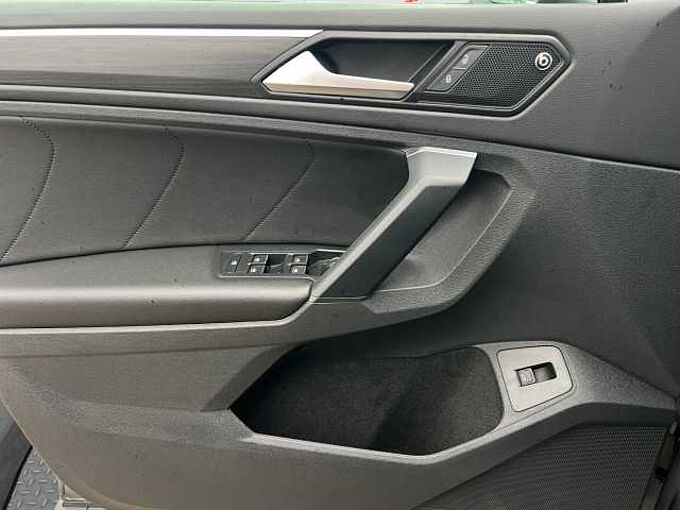SEAT Tarraco Xcellence 4Drive/7-Sitzer/AHK/StHz/DCC