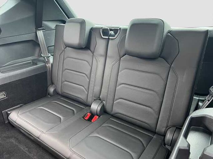 SEAT Tarraco Xcellence 4Drive/7-Sitzer/AHK/StHz/DCC