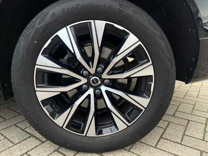 Volvo XC60 B4 Plus Dark/Leder/Navi/LED/Kam/BLIS/19Zoll