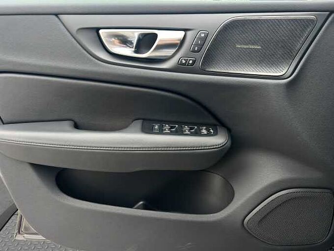 Volvo V60 B4 Plus Dark/Pano/360K/BLIS/19Zoll/Keyless