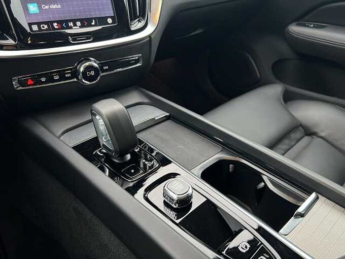 Volvo V60 B4 Plus Dark/Pano/360K/BLIS/19Zoll/Keyless