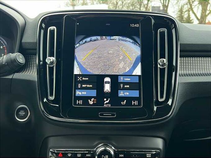Volvo XC40 B5 R-Design AWD/Navi/LED/AHK/Pano/360K/19Zo