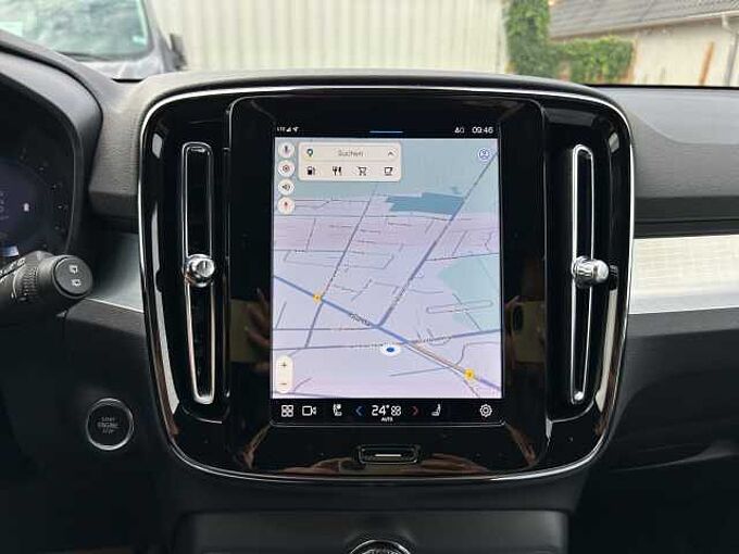 Volvo XC40 B4 Core/Navi/LED/AHK/Standhz/Kam/BLIS/el.HK