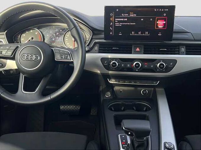 Audi A4 40 2.0 TFSI Avant S-line/LED/Navi/Busin-P/Kam