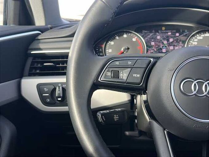 Audi A4 40 2.0 TFSI Avant S-line/LED/Navi/Busin-P/Kam