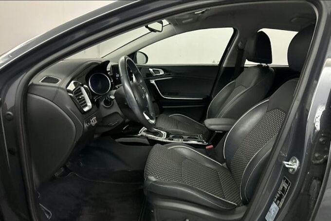 Kia XCeed Spirit Plug-in Hybrid/Navi/LED/Kam/18Zoll