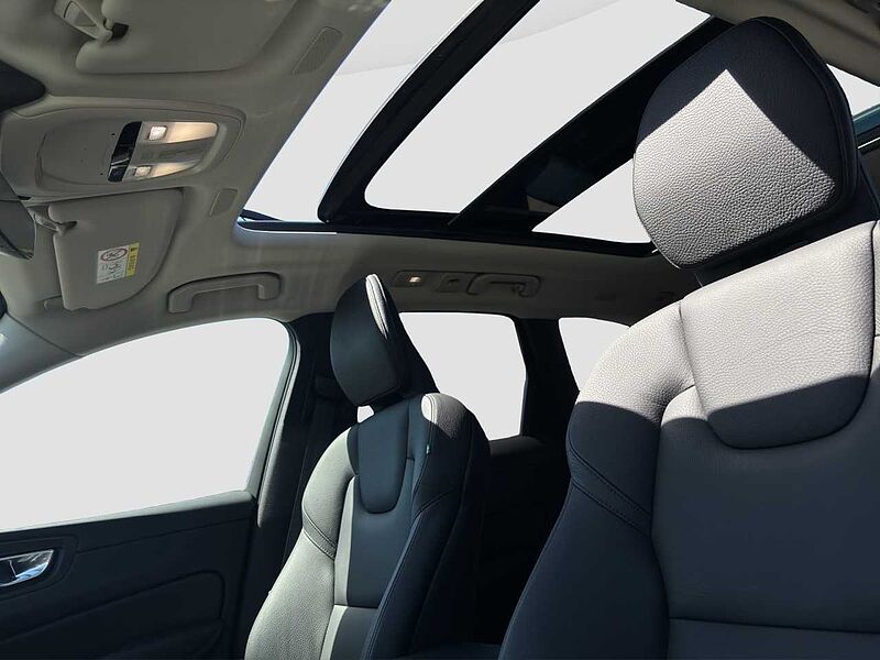 Volvo XC60 T8 Plus Dark Plug-In Hyb. AWD/AHK/Pano/21Zo