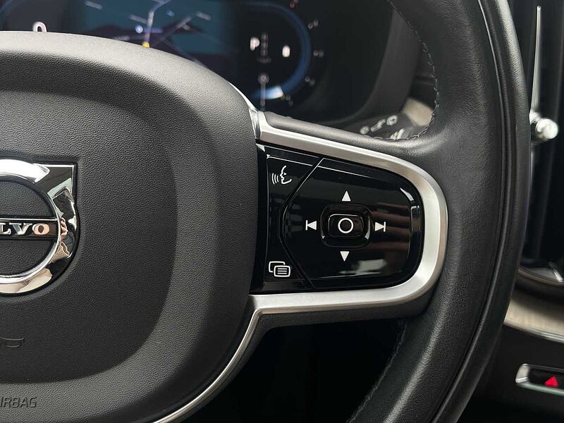 Volvo XC60 B4 Inscription/Leder/Navi/LED/Pano/Kamera