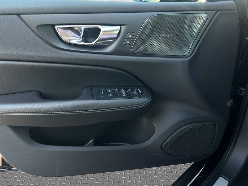 Volvo V60 B4 Cross Country AWD/Navi/LED/Kamera/el. HKL