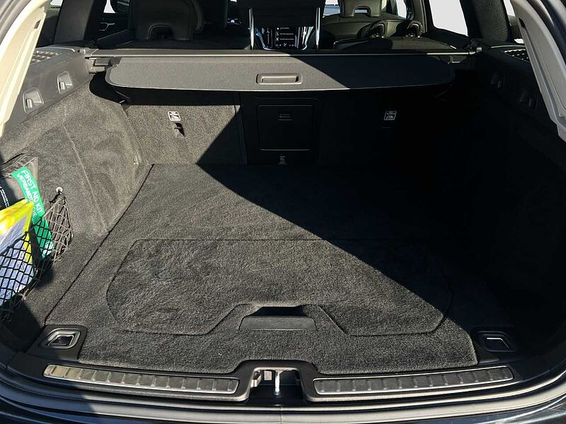 Volvo V60 B4 Cross Country AWD/Navi/LED/Kamera/el. HKL