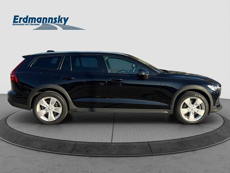 Volvo V60 B4 Cross Country AWD/Navi/LED/Kamera/el. HKL