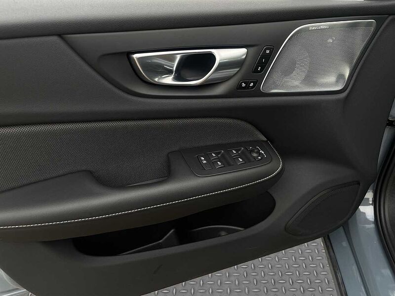 Volvo S60 T8 Ultimate Dark Plug-In Hybrid/Pano/360Kam
