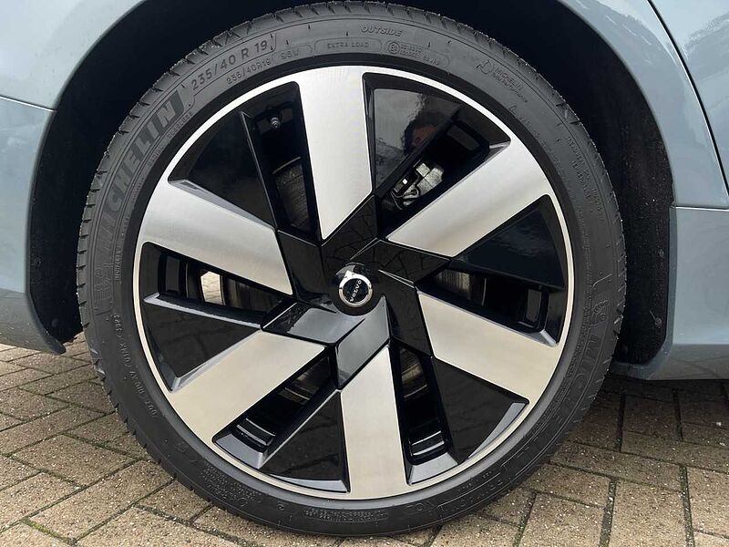 Volvo S60 T8 Ultimate Dark Plug-In Hybrid/Pano/360Kam