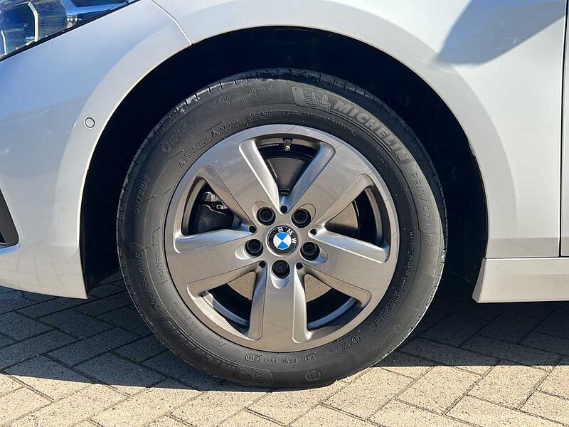 BMW 118d Advantage/R-Kam/SHZ/LED/Parkassist/Tempomat 118