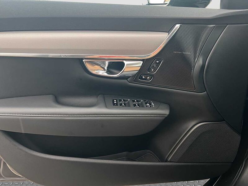 Volvo V90 T6 Plus Dark Plug-In Hybrid AWD/Standz/360K