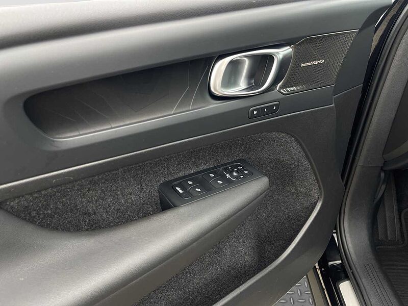 Volvo XC40 T5 Ultimate Dark Plug-In Hybrid/Pano/360Kam