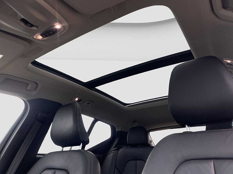 Volvo XC40 T5 Ultimate Dark Plug-In Hybrid/Pano/360Kam