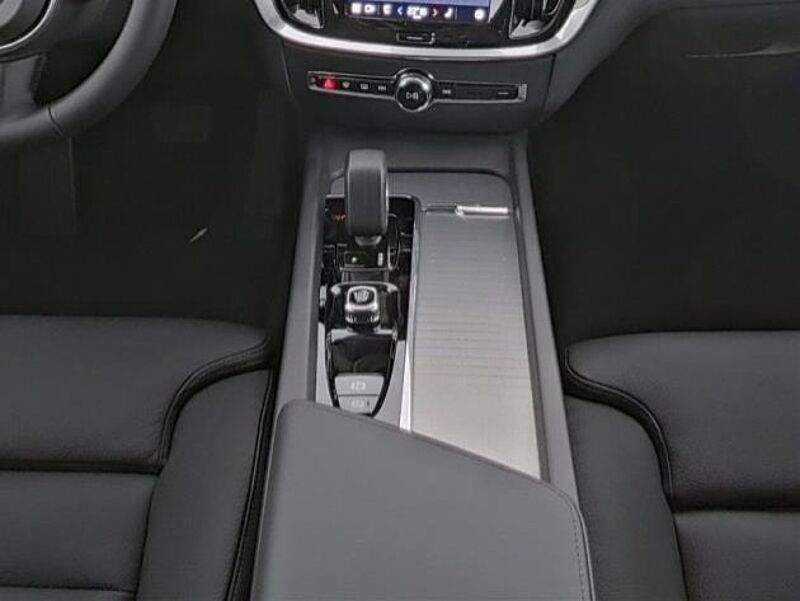 Volvo V60 B4 Plus Dark/el. Sitze/LED/360K/LHZ/Keyless