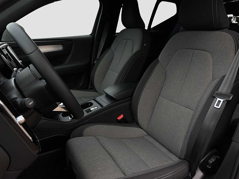 Volvo XC40 B4 Core/Navi/LED/AHK/Standhz/Kam/BLIS/el. HK