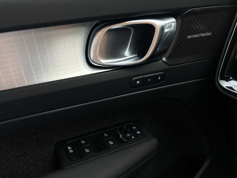 Volvo XC40 B4 Plus Dark/Navi/LED/Kamera/BLIS/Euro 6E
