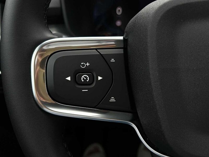 Volvo XC40 B4 Plus Dark/Navi/LED/Kamera/BLIS/Euro 6E