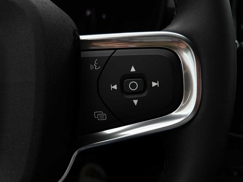 Volvo XC40 B4 Plus Dark/Navi/LED/Kamera/BLIS/Euro 6E