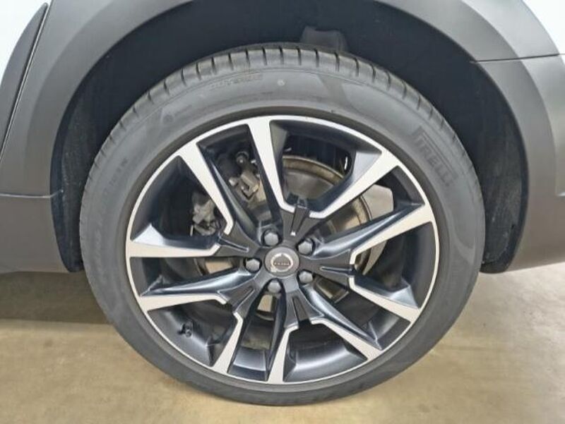 Volvo V90 Cross Country B4 AWD Plus/StdHz/Pano/Alu20Z