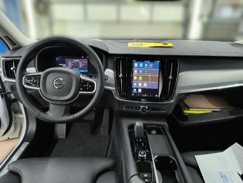 Volvo V90 Cross Country B4 AWD Plus/StdHz/Pano/Alu20Z