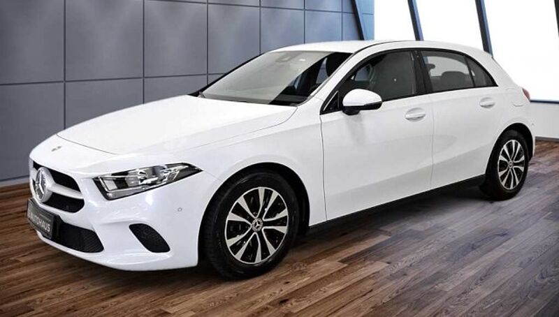 Mercedes-Benz A 200 d 4Matic/AHK/MBUX/SHZ/Park-Ass/Busin. -P.