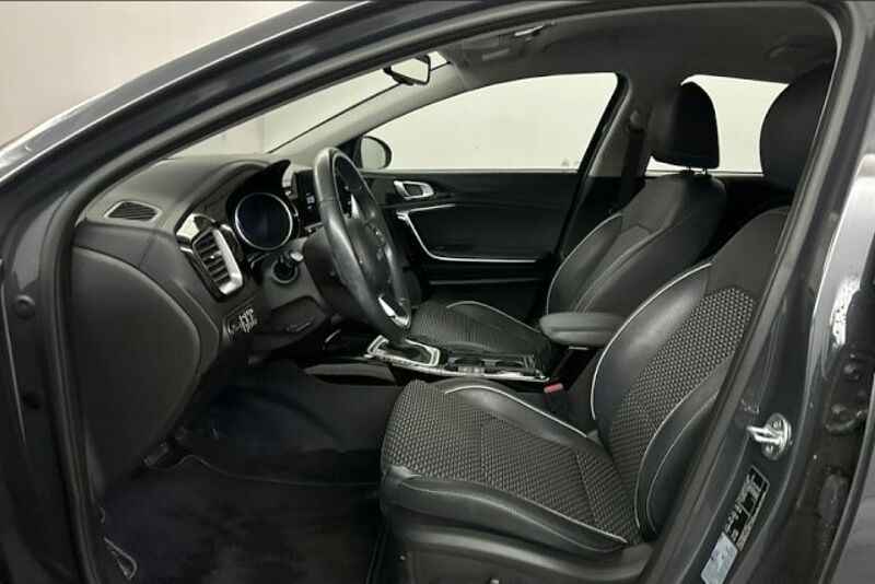 Kia XCeed Spirit Plug-in Hybrid/Navi/LED/Kam/18Zoll