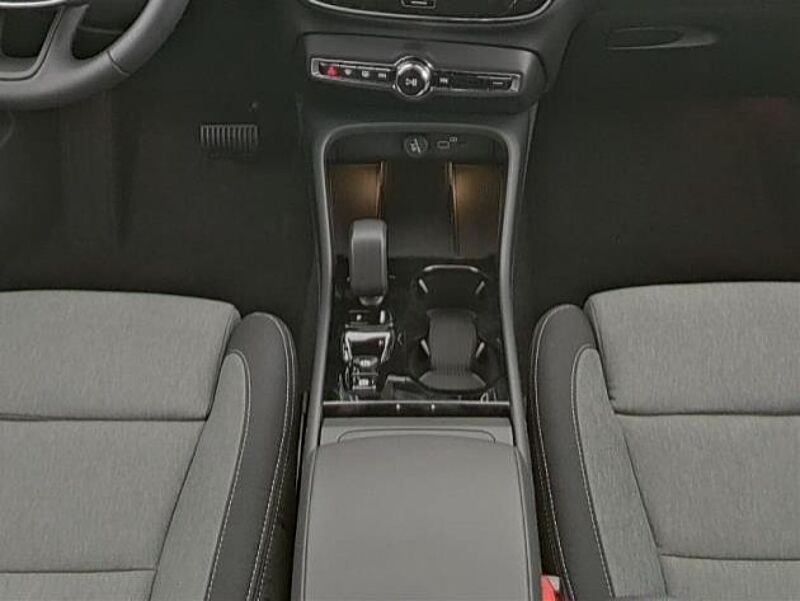 Volvo XC40 B4 Plus Black Edition/Pano/360K/el. Sitze/20