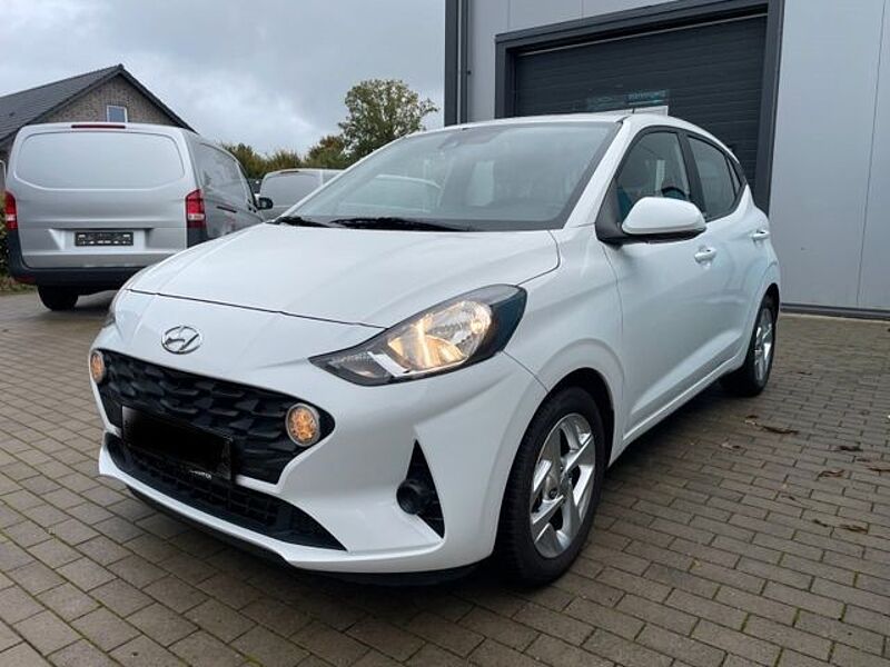 Hyundai i10 Trend Automatik/Klima/PDC/SHZ/hzb. LK/DAB/Alu