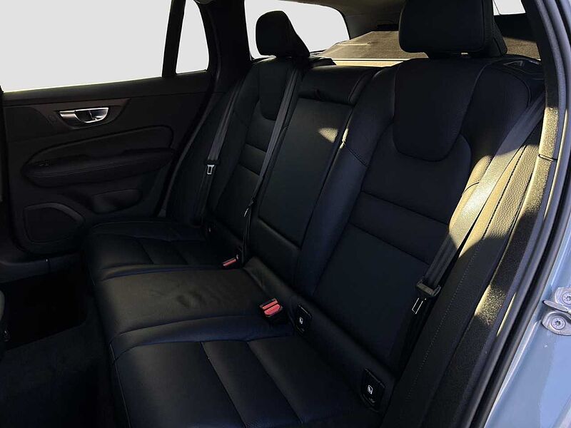 Volvo V60 B4 Cross Country Plus AWD/Leder/Navi/LED/Kam