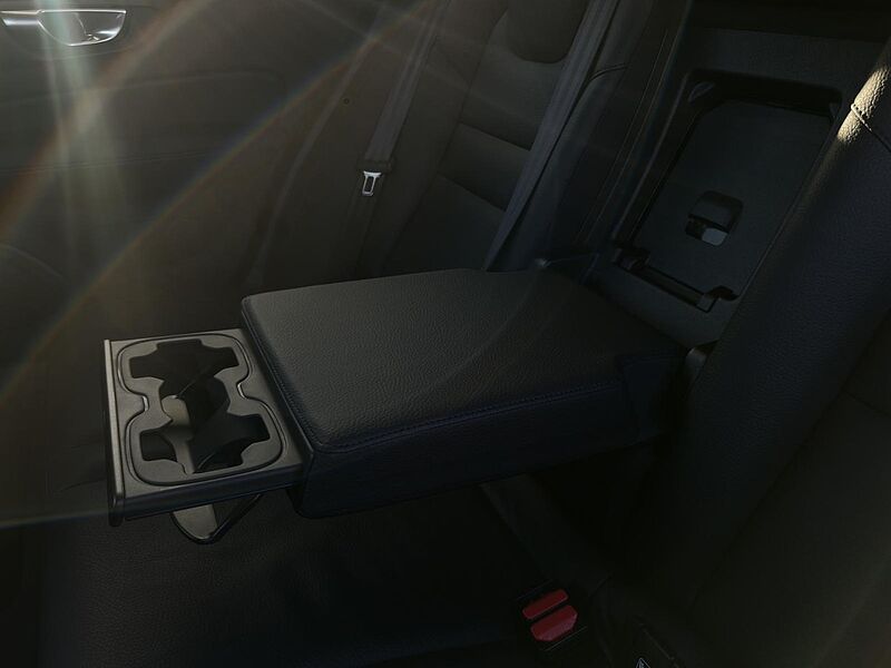 Volvo V60 B4 Cross Country Plus AWD/Leder/Navi/LED/Kam