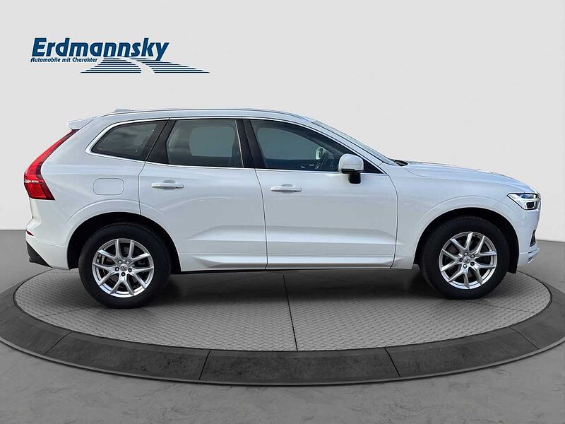 Volvo XC60 D4 AWD Momentum/LHZ/Navi/heizb. FS/R-Kam