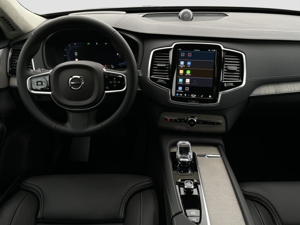 Volvo XC90 T8 AWD Ultra Dark Plug-In/ Luftfahrwerk – Bild 9
