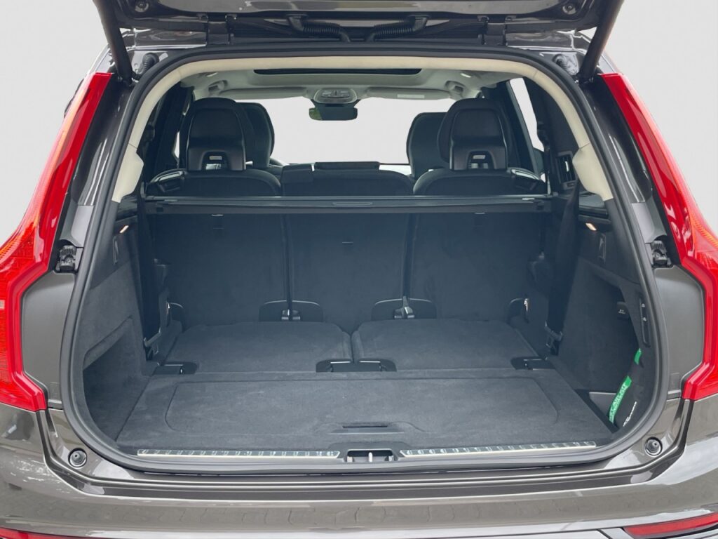 Volvo XC90 T8 AWD Ultra Dark Plug-In/ Luftfahrwerk – Bild 15