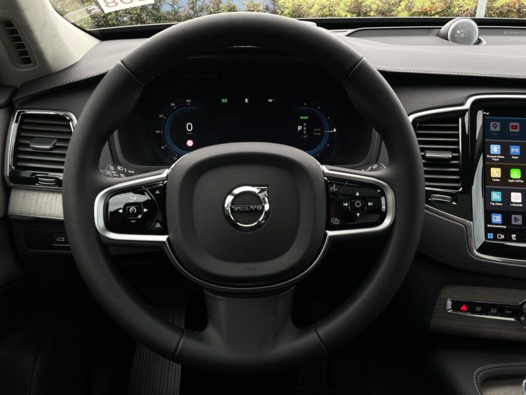 Volvo XC90 T8 AWD Ultra Dark Plug-In/ Luftfahrwerk – Bild 20