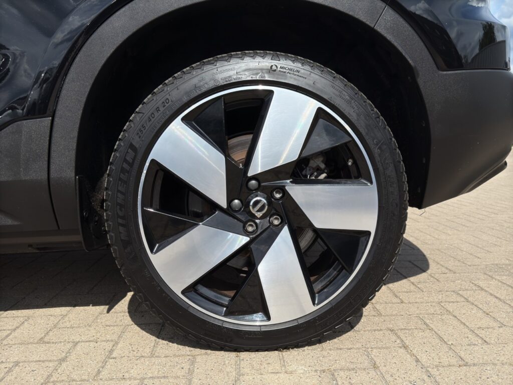 Volvo C40 Twin Pure Electric AWD Plus/Pano/SHZ/LHZ/20Z – Bild 18