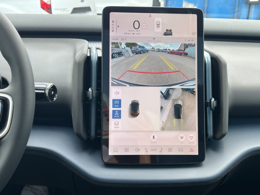 Volvo EX30 Cross Country Twin Performance AWD Ultra – Bild 17